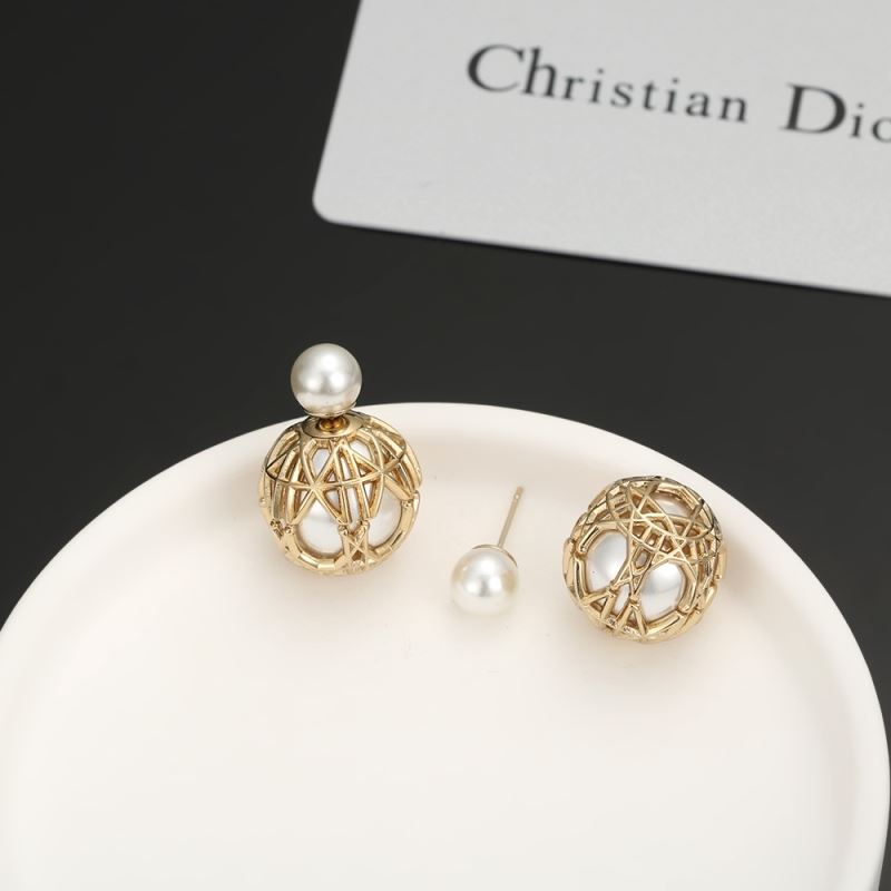 chr1st1an D10r earrings